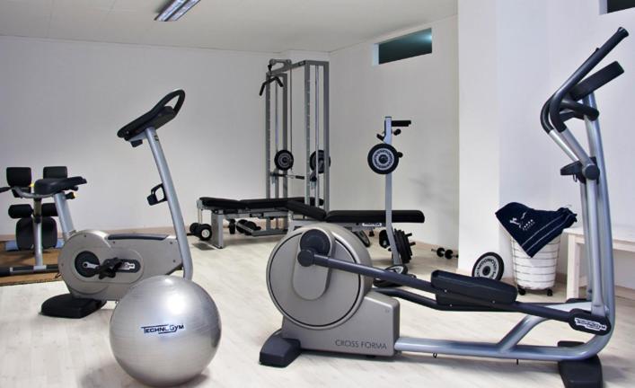 Hotel Eden Alba Adriatica Bagian luar foto