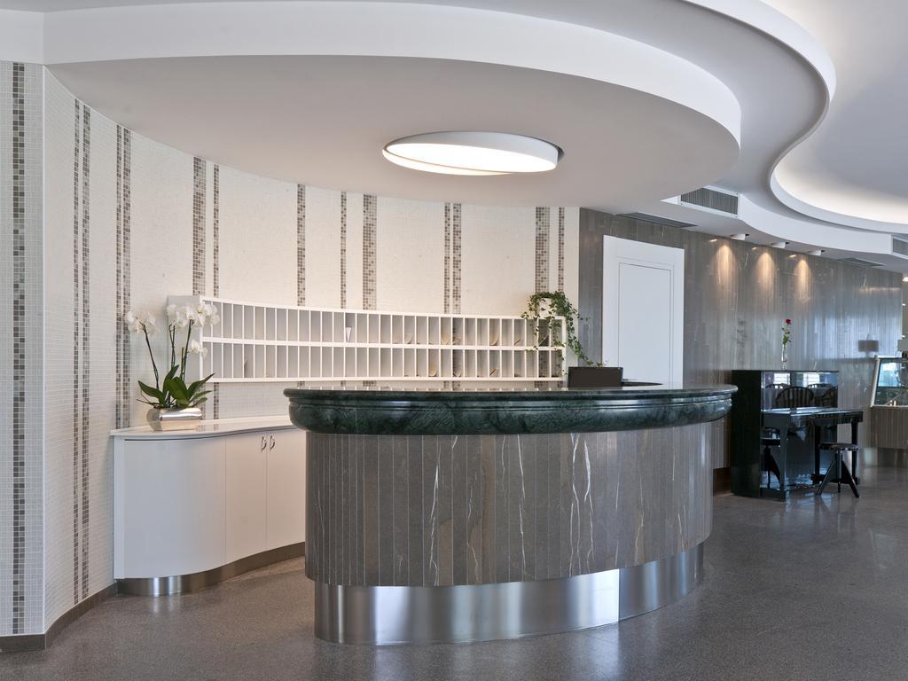 Hotel Eden Alba Adriatica Bagian luar foto