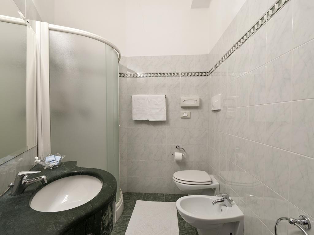 Hotel Eden Alba Adriatica Ruang foto